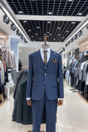 Lacivert Çizgili Ceket, Düz Pantolon ve Düz Yelek Takım Elbise
