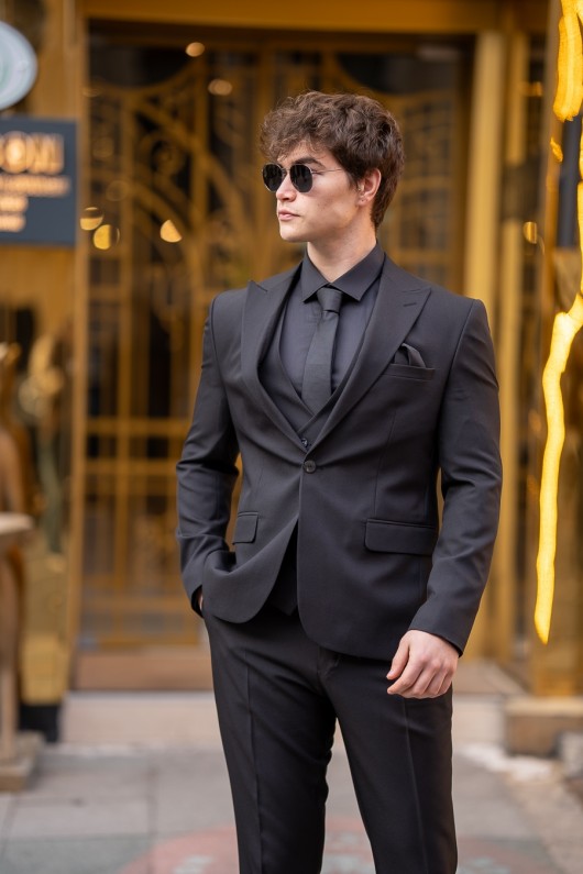 Slimfit Yelekli Siyah Takım Elbise